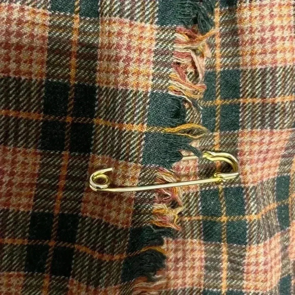 Vintage Oscar de la Renta plaid  wool wrap skirt size 4/5 luxury - Picture 3 of 5